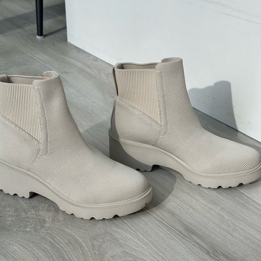 Vivaia Water-Repellent Knit Platform Ankle Boots - Beige Chunky Sole